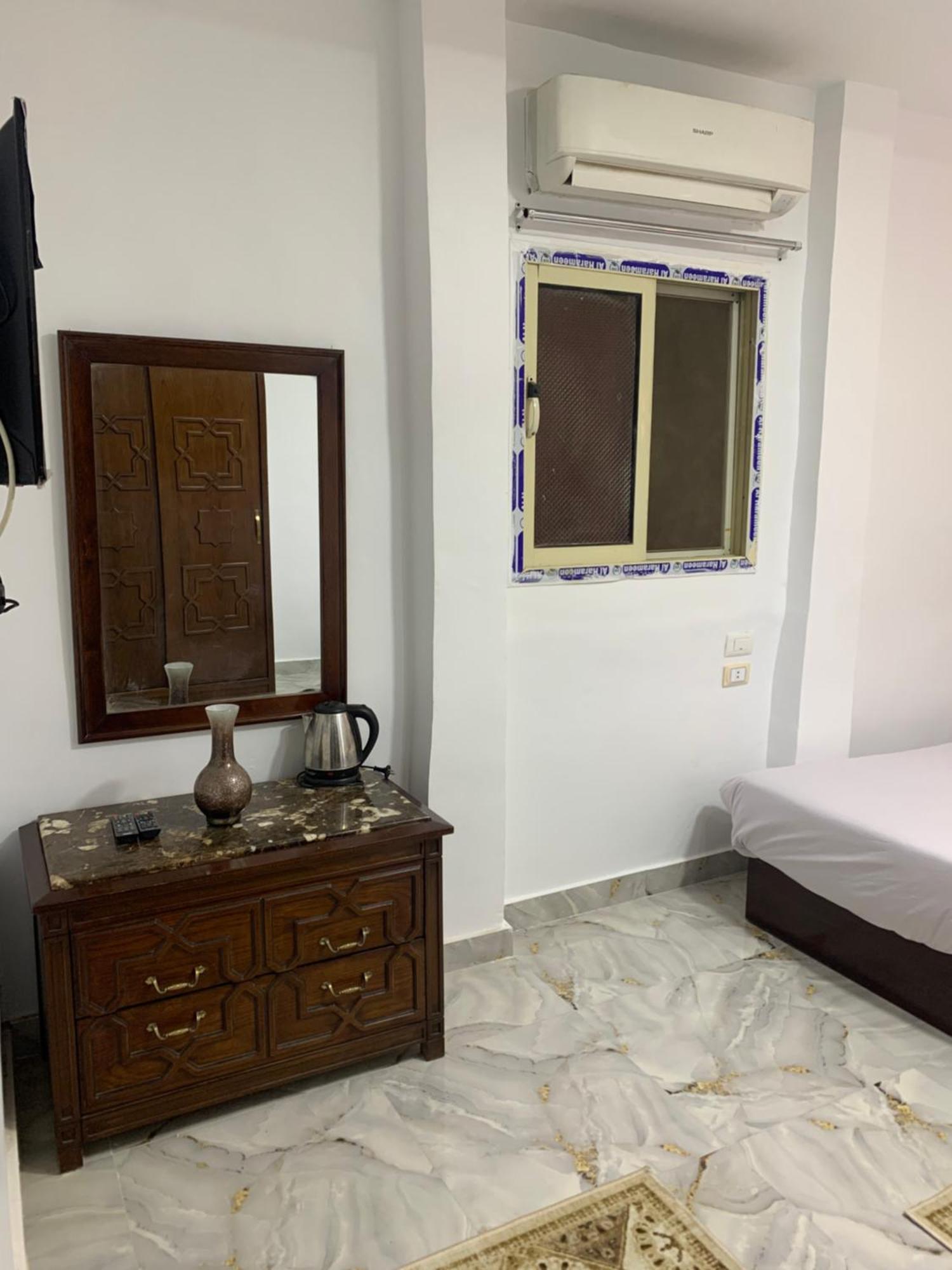 Abo Stait - Pyramid View Homestay Kafret el-Gabal Kültér fotó